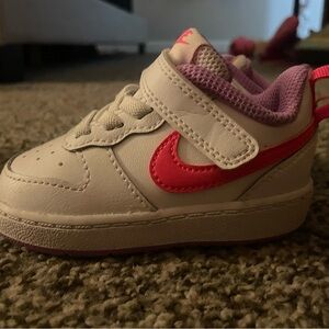 Nike toddler shoes